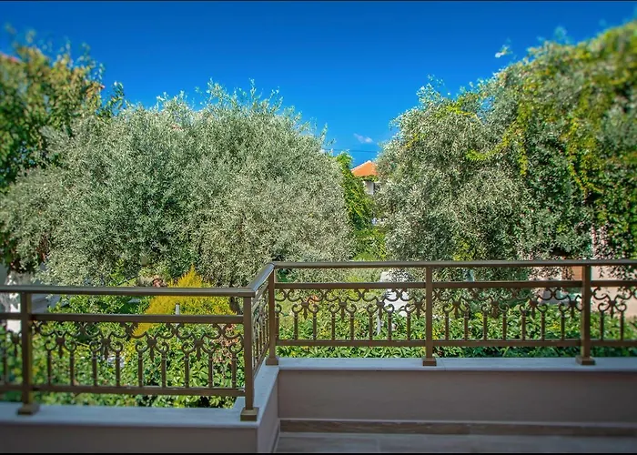 Pasithea House * Skála Sotíros